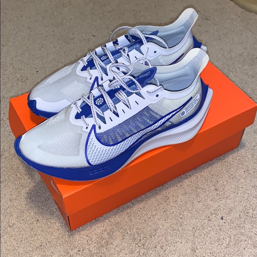 Nike zoom gravity